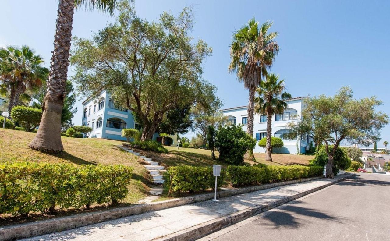 Danilia Govino Bay Luxury Beach Loft Apartment מראה חיצוני תמונה