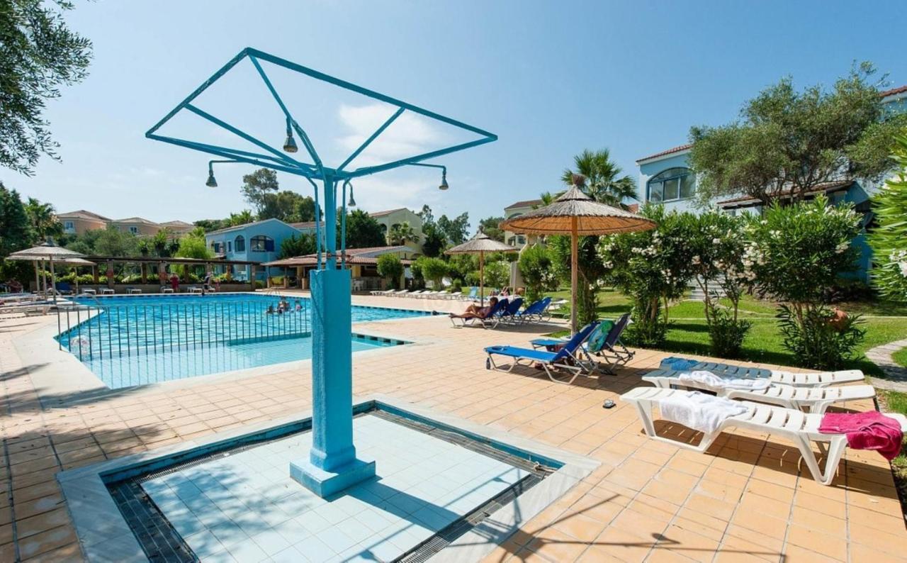 Danilia Govino Bay Luxury Beach Loft Apartment מראה חיצוני תמונה