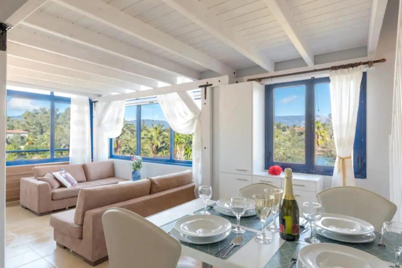Danilia Govino Bay Luxury Beach Loft Apartment מראה חיצוני תמונה